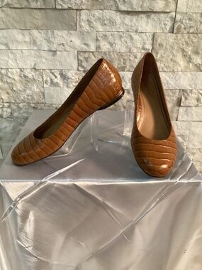 Vionic Hannah Croc-Embossed Leather Ballet Flats